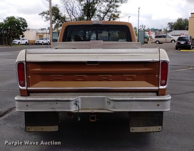 image for item DK8765 1975 Ford F350 Ranger XLT  SuperCab pickup truck