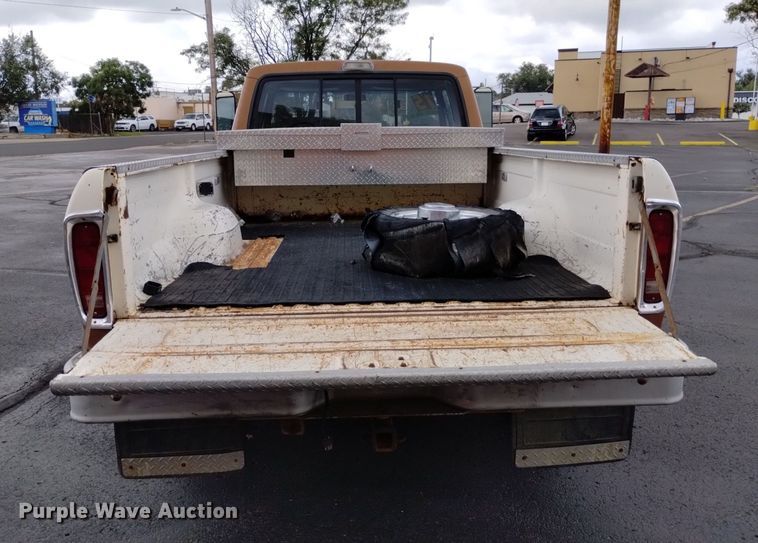 image for item DK8765 1975 Ford F350 Ranger XLT  SuperCab pickup truck