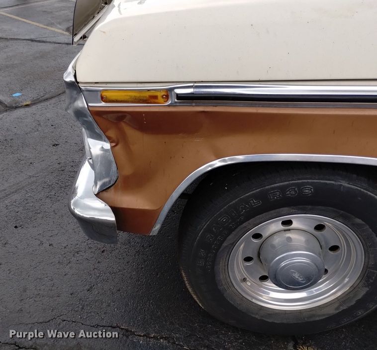 image for item DK8765 1975 Ford F350 Ranger XLT  SuperCab pickup truck