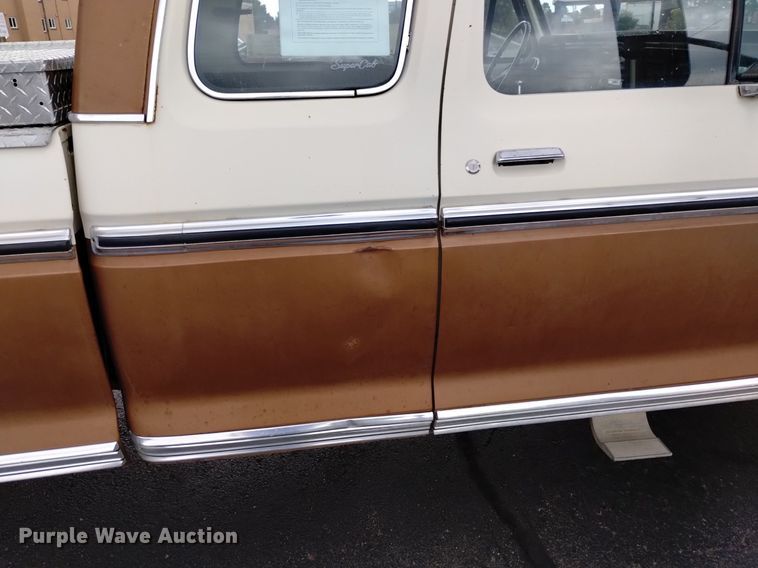 image for item DK8765 1975 Ford F350 Ranger XLT  SuperCab pickup truck