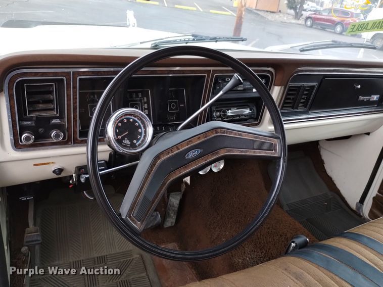 image for item DK8765 1975 Ford F350 Ranger XLT  SuperCab pickup truck