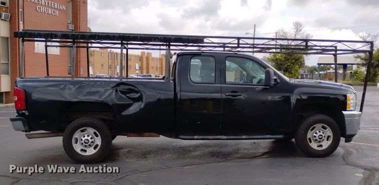 image for item DK8766 2011 Chevrolet Silverado 2500HD Ext. Cab pickup truck