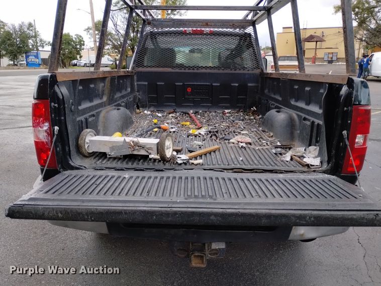 image for item DK8766 2011 Chevrolet Silverado 2500HD Ext. Cab pickup truck