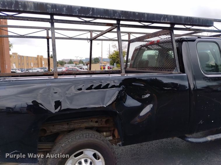 image for item DK8766 2011 Chevrolet Silverado 2500HD Ext. Cab pickup truck