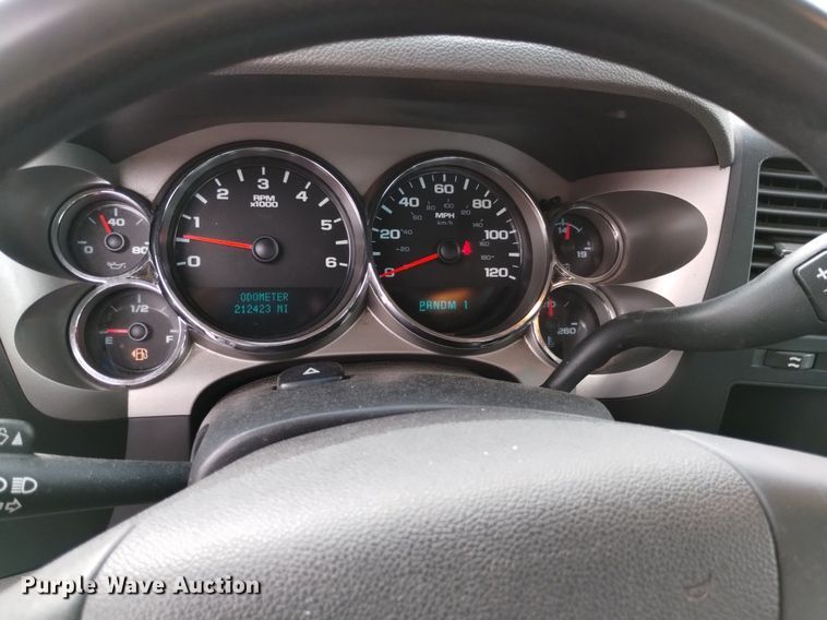 image for item DK8766 2011 Chevrolet Silverado 2500HD Ext. Cab pickup truck