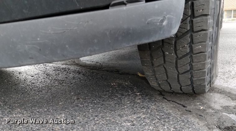 image for item DK8766 2011 Chevrolet Silverado 2500HD Ext. Cab pickup truck