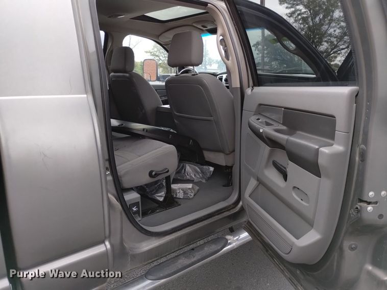 image for item DK8767 2008 Dodge Ram 1500HD  Mega Cab pickup truck