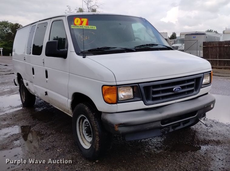 image for item DK8768 2007 Ford E250 Super Duty  van