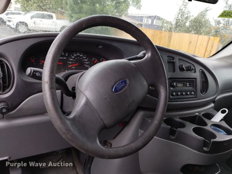 image for item DK8768 2007 Ford E250 Super Duty  van