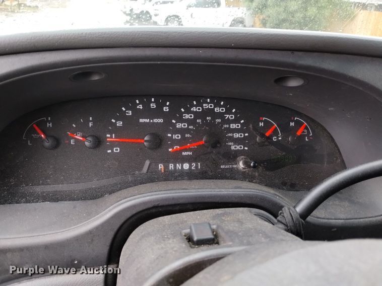 image for item DK8768 2007 Ford E250 Super Duty  van