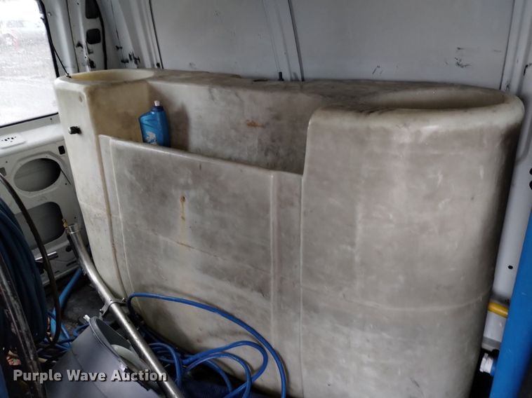 image for item DK8768 2007 Ford E250 Super Duty  van