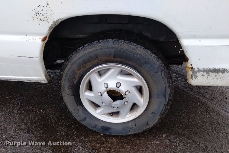 image for item DK8768 2007 Ford E250 Super Duty  van