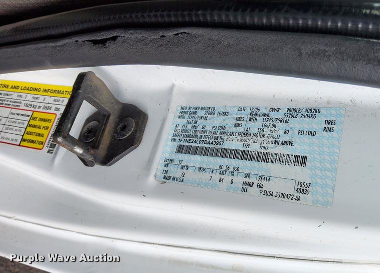 image for item DK8768 2007 Ford E250 Super Duty  van