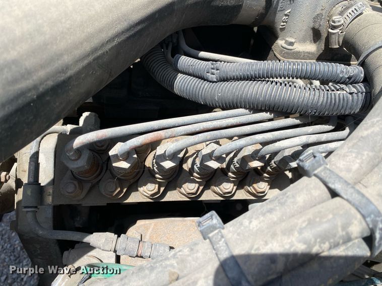 image for item DL7201 1994 Freightliner FL70  delivery truck