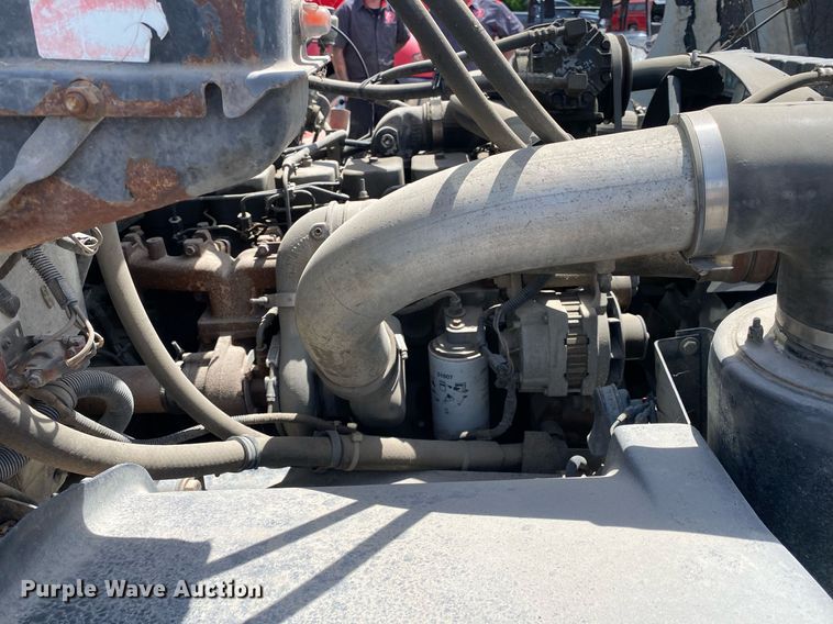 image for item DL7201 1994 Freightliner FL70  delivery truck