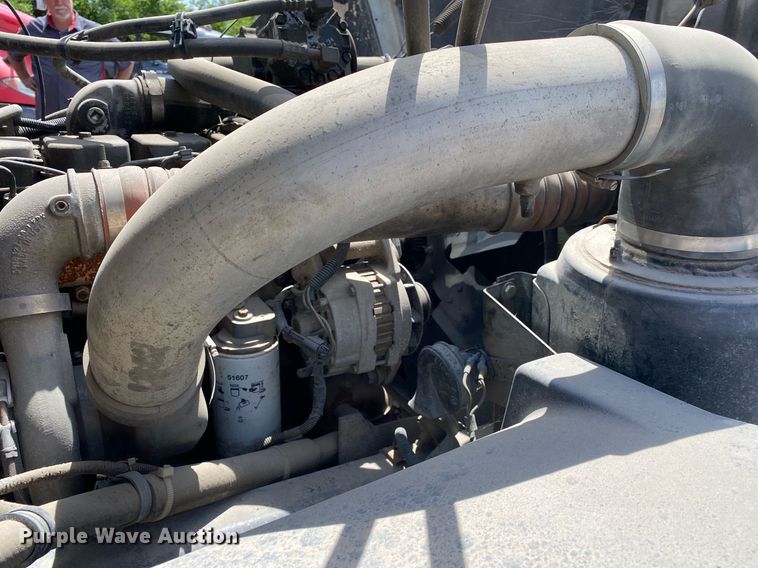 image for item DL7201 1994 Freightliner FL70  delivery truck