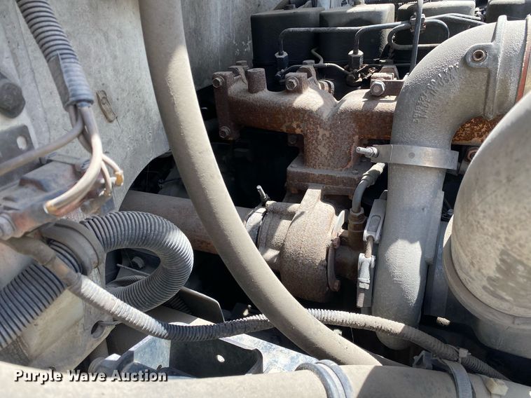 image for item DL7201 1994 Freightliner FL70  delivery truck