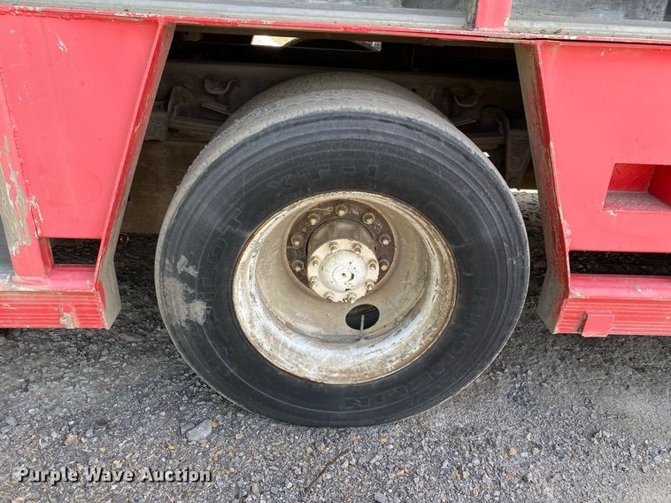 image for item DL7201 1994 Freightliner FL70  delivery truck