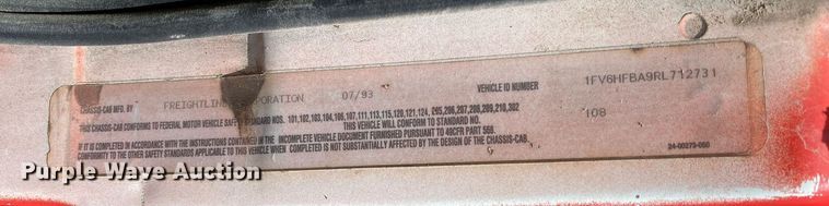 image for item DL7201 1994 Freightliner FL70  delivery truck