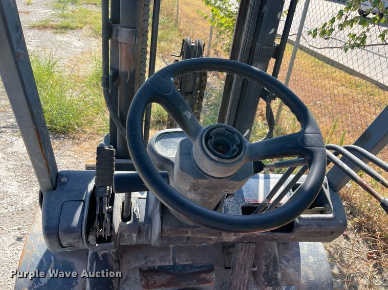 image for item DM0375 Toyota 02-6FGU30  forklift