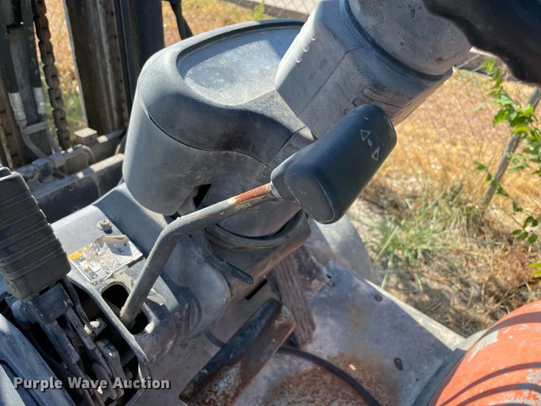 image for item DM0375 Toyota 02-6FGU30  forklift