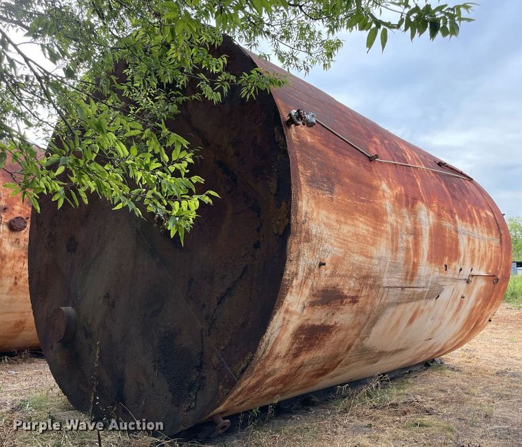 image for item DM0380 (3) carbon steel tanks