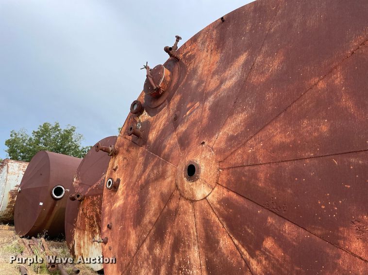 image for item DM0380 (3) carbon steel tanks