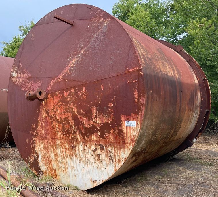 image for item DM0381 (2) carbon steel tanks