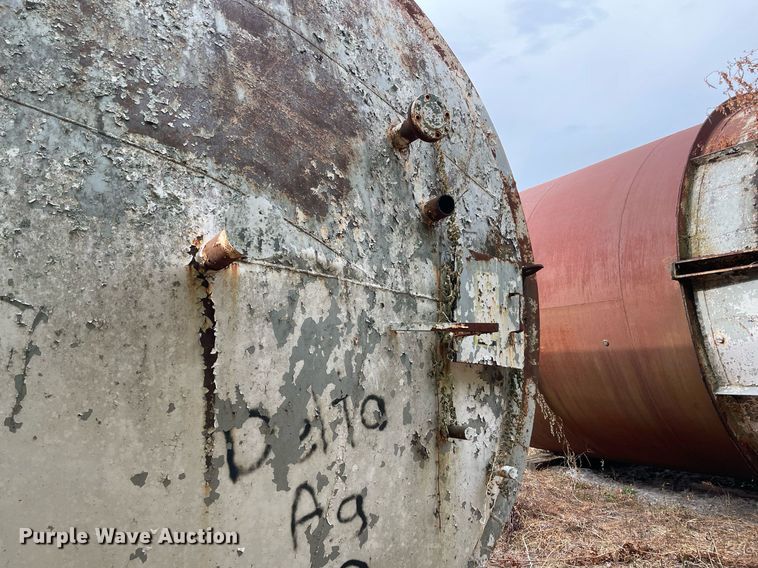 image for item DM0381 (2) carbon steel tanks