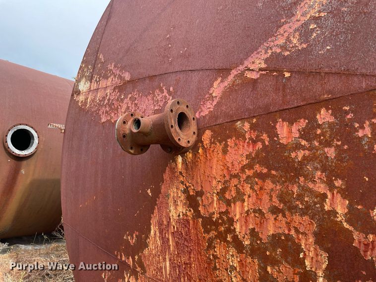 image for item DM0381 (2) carbon steel tanks