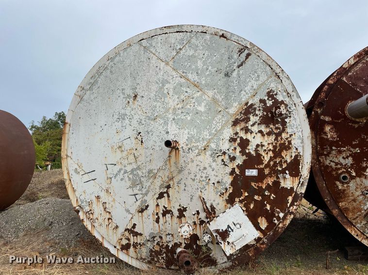 image for item DM0381 (2) carbon steel tanks