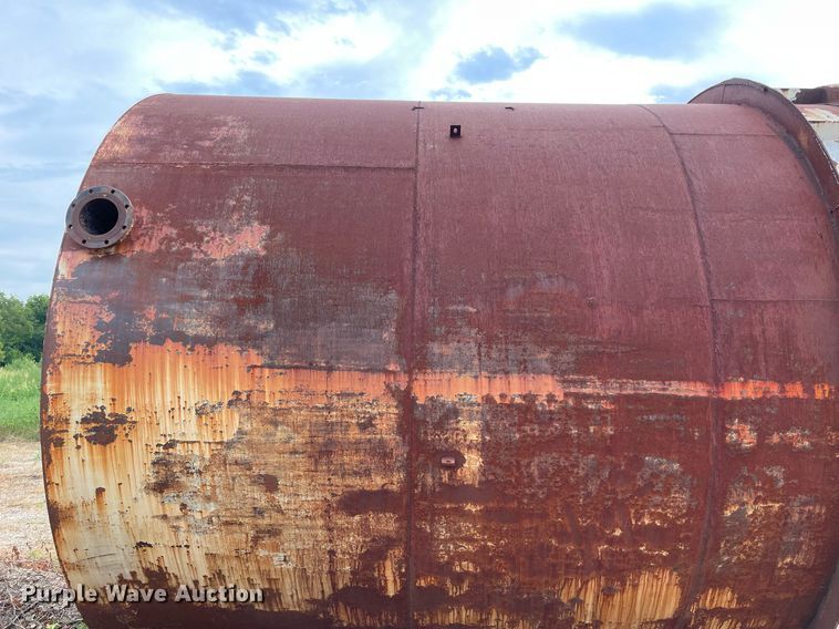 image for item DM0381 (2) carbon steel tanks