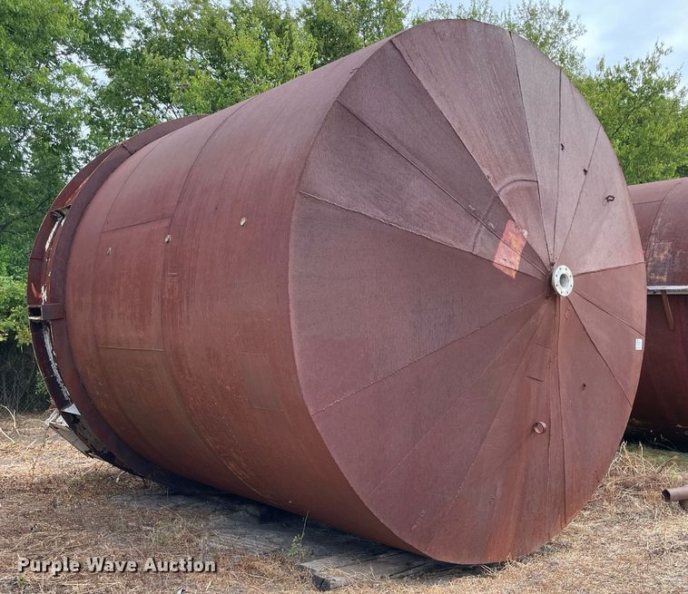 image for item DM0382 (3) stainless steel lined tanks