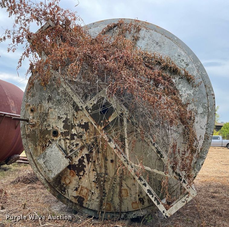 image for item DM0382 (3) stainless steel lined tanks