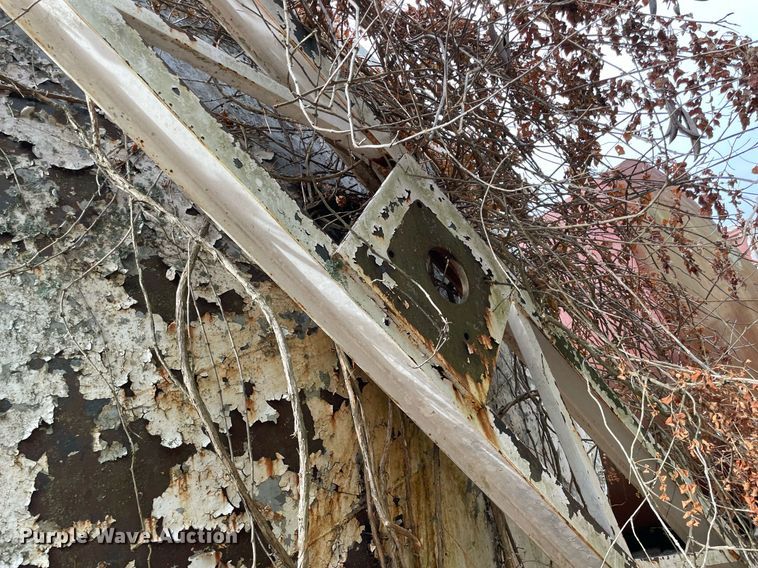 image for item DM0382 (3) stainless steel lined tanks