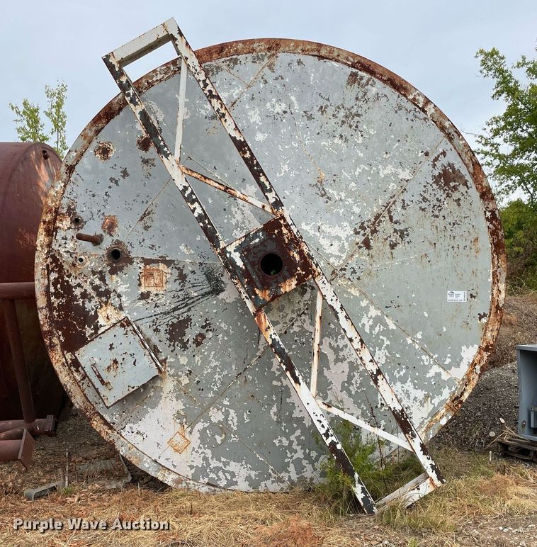 image for item DM0382 (3) stainless steel lined tanks