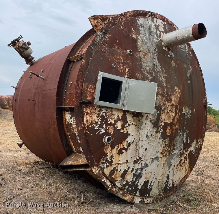 image for item DM0385 Cone bottom stainless steel lined tank