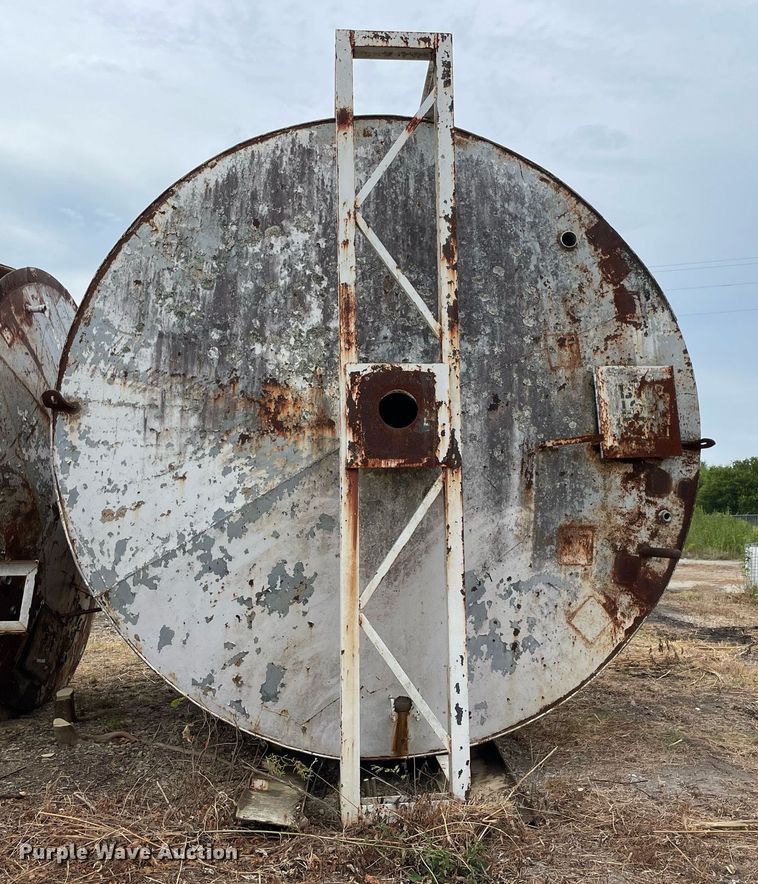 image for item DM0389 (3) stainless steel lined tanks