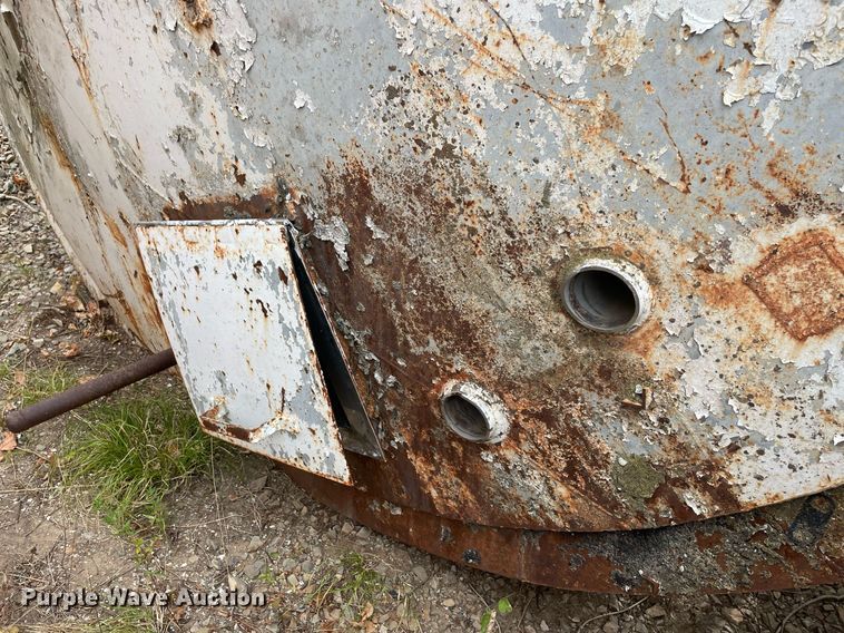 image for item DM0389 (3) stainless steel lined tanks