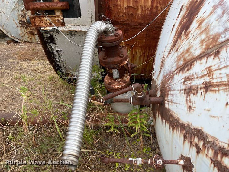 image for item DM0391 (3) steel tanks