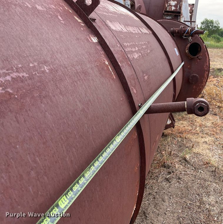image for item DM0391 (3) steel tanks