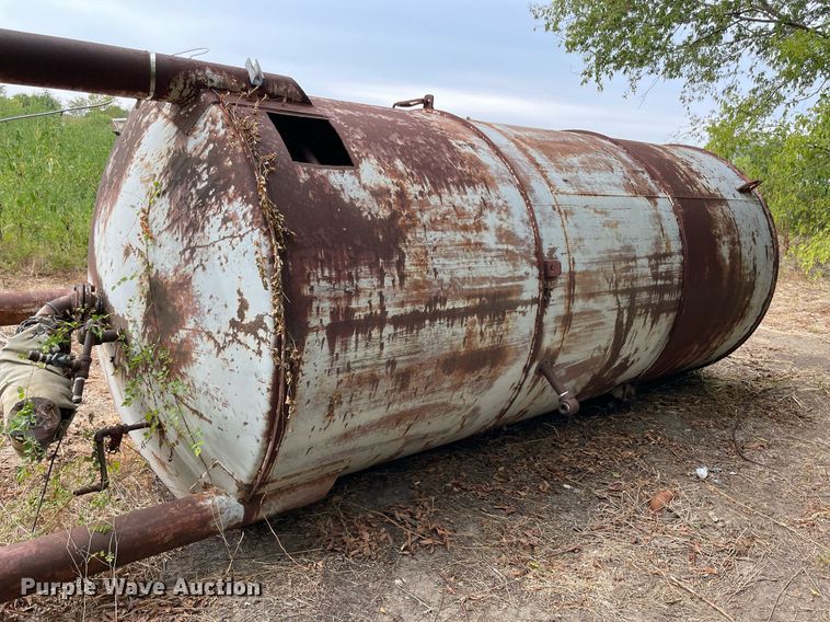 image for item DM0391 (3) steel tanks