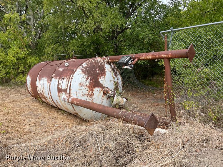 image for item DM0391 (3) steel tanks