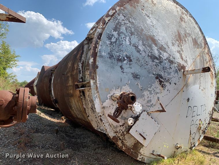 image for item DM0391 (3) steel tanks