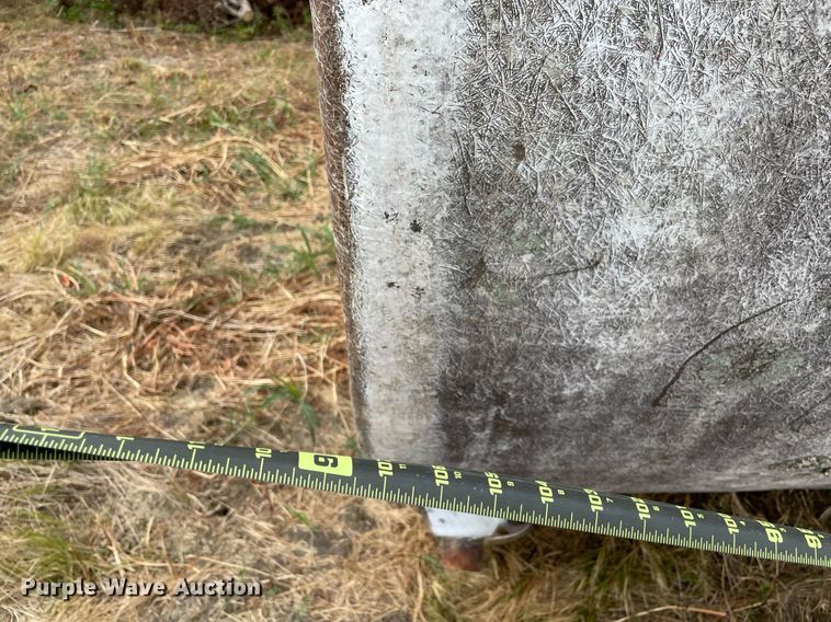 image for item DM0396 (2) fiberglass tanks