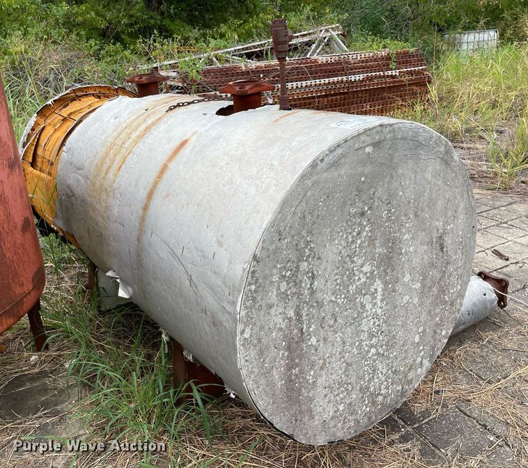 image for item DM0411 (4) tanks