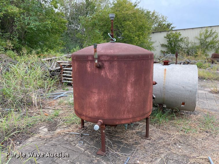 image for item DM0411 (4) tanks