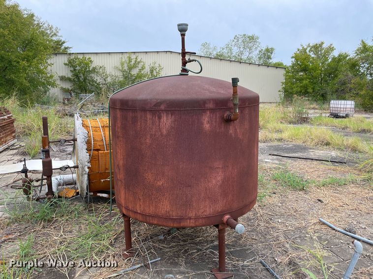 image for item DM0411 (4) tanks