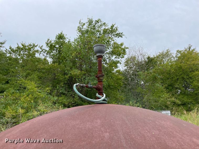 image for item DM0411 (4) tanks