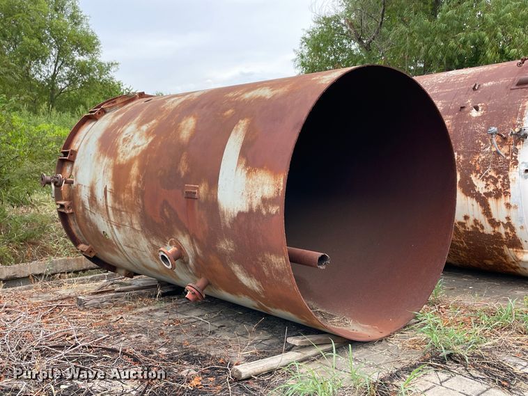 image for item DM0411 (4) tanks